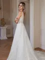 A-Line/Princess Tulle Lace Scoop Sleeveless Chapel Train Wedding Dresses