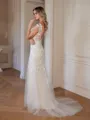 Sheath/Column Tulle Lace Scoop Sleeveless Court Train Wedding Dresses