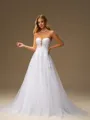 A-line Sweetheart Appliques Lace Court Train Tulle Wedding Dress