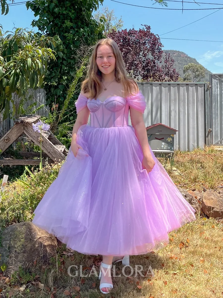 Flattering A-line Off-the-Shoulder Tulle Corset Tea-Length Homecoming Dress