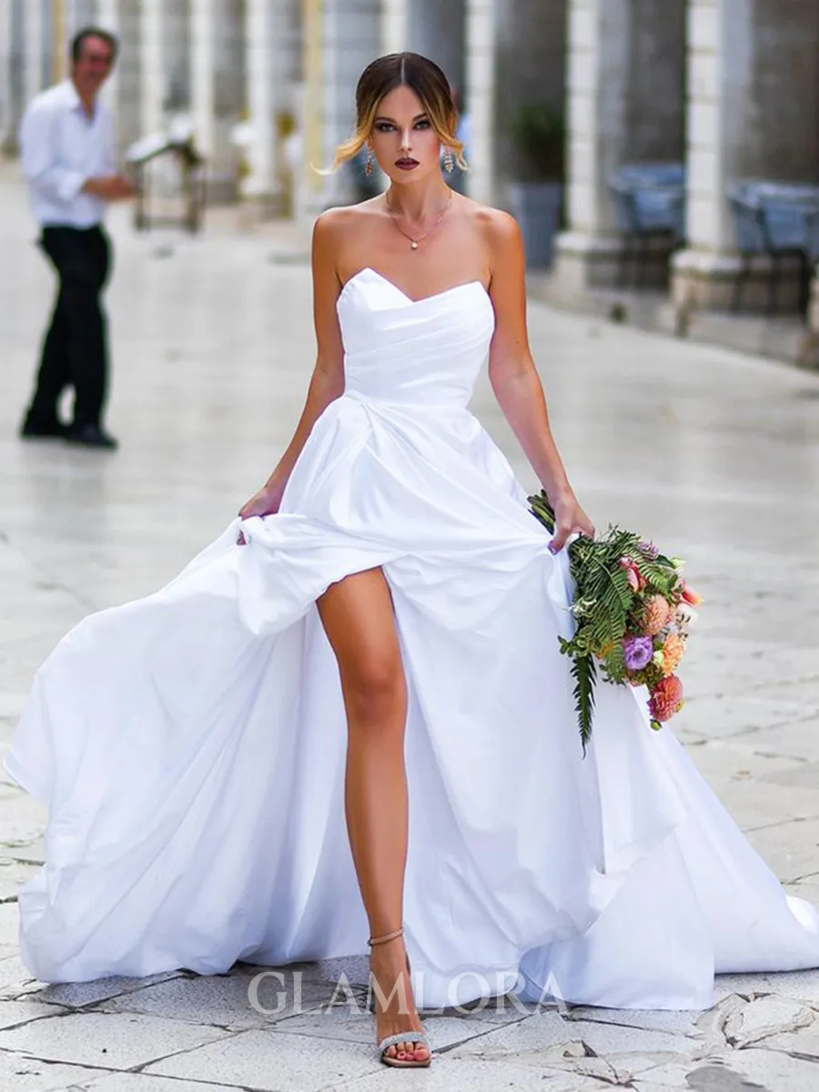 Dazzling A-line Sweetheart Sleeveless Chapel Train Satin Wedding Dresses