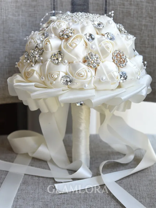 Luxurious Round Cloth Bridal Bouquets