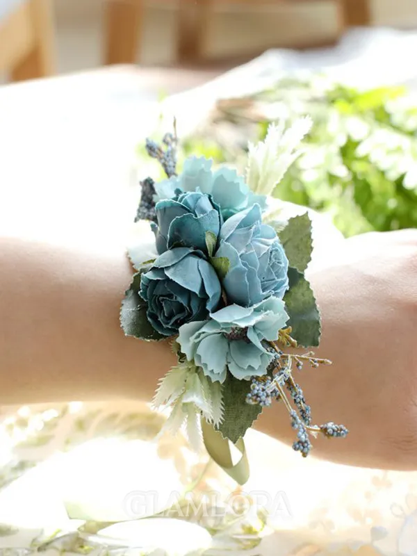Beautiful Cloth Wrist Corsage