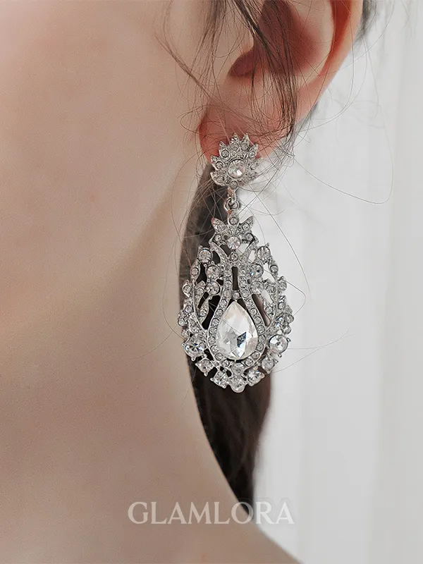 Charming Alloy With Rhinestone Earrings