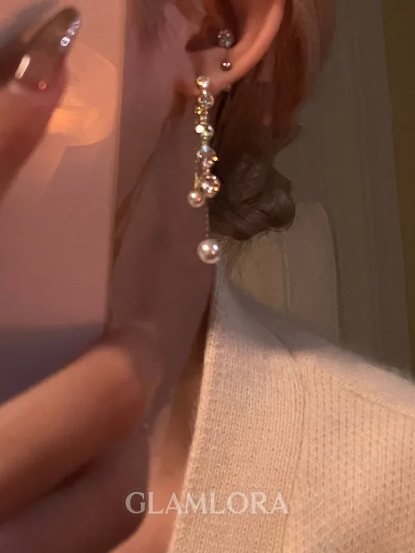 Fascinating Alloy With Rhinestone Earrings