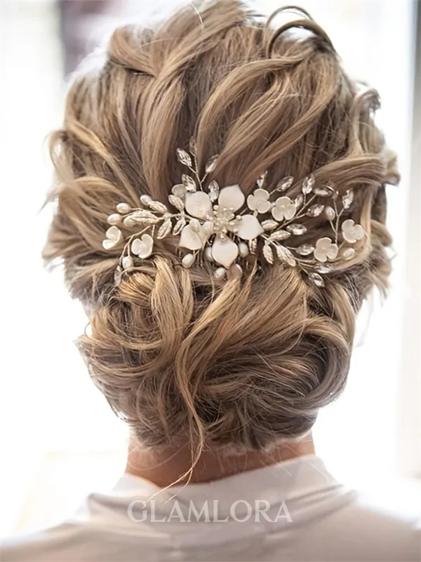 Elegant Pearls With Rhinestone Headpieces