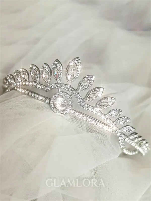 Elegant Alloy With Rhinestone Headpieces