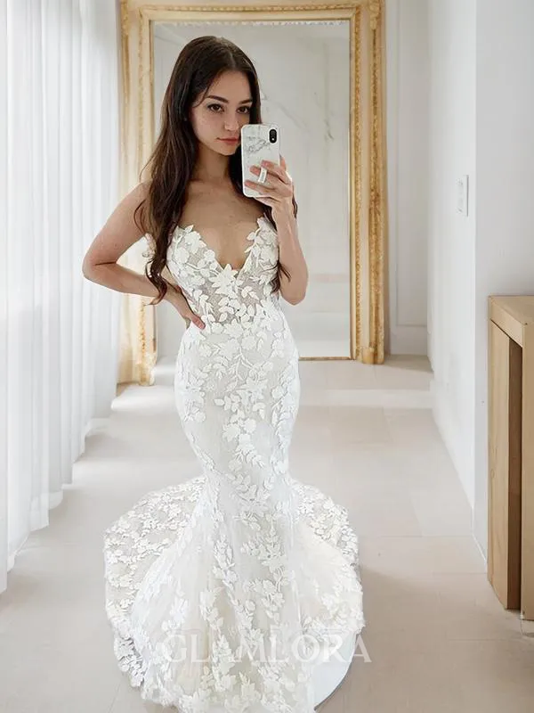 Trumpet/Mermaid Curvaceous V-Neck Sleeveless Sweep Train Tulle Wedding Dress With Applique