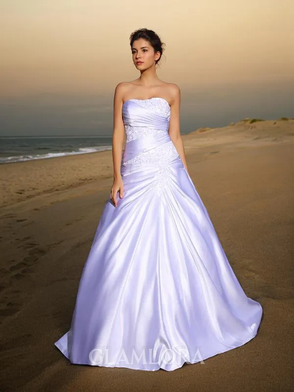Elegant Ball-Gown Strapless Sleeveless Court Train Satin Wedding Dress With Beading