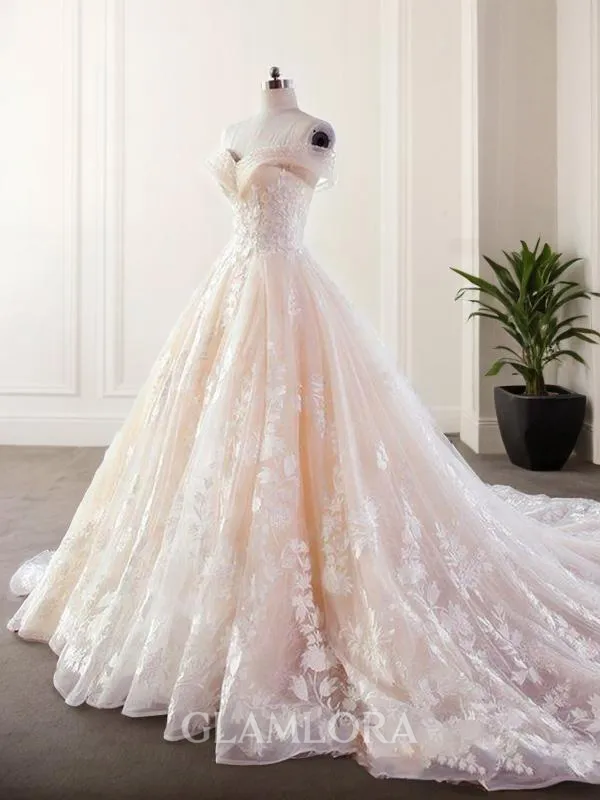 Ball-Gown Sweetheart Sleeveless Court Train Cute Lace Wedding Dress With Applique