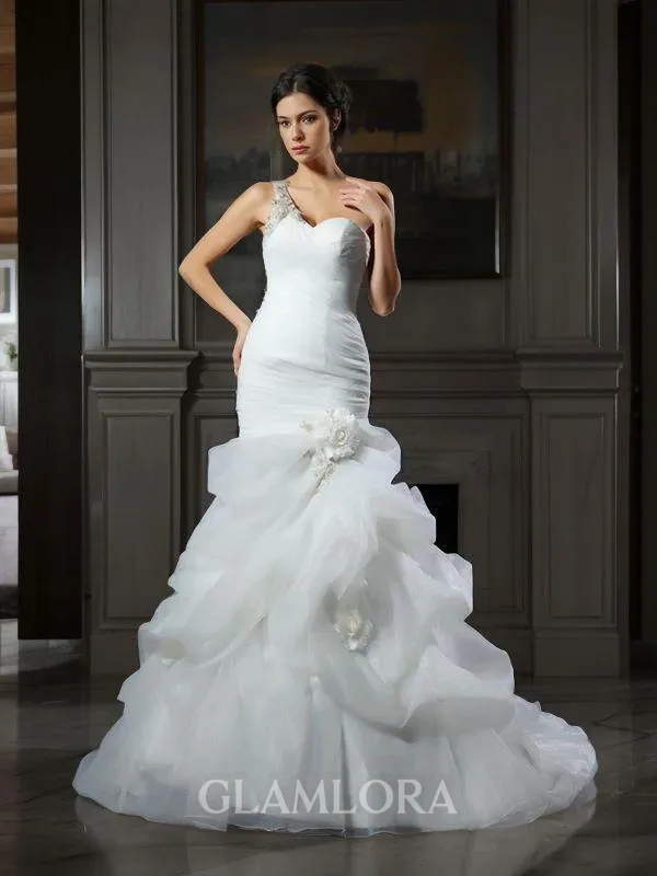 Trumpet/Mermaid Sweetheart Sleeveless Svelte Chapel Train Satin Wedding Dress With Ruffles