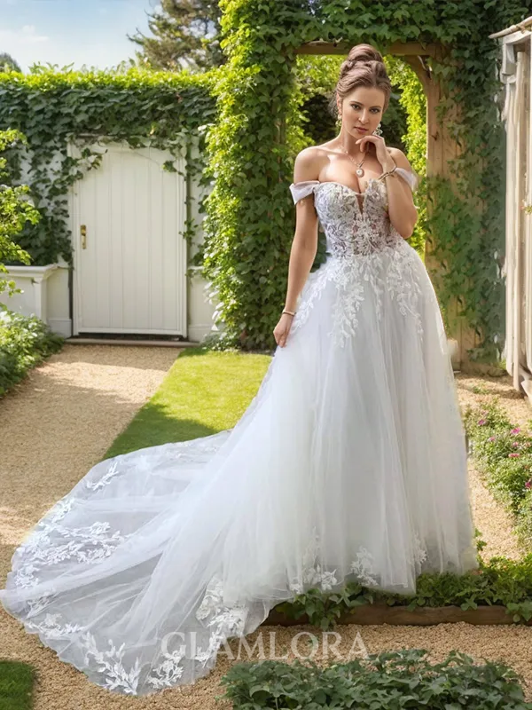 Sheath/Column Fashion Off-the-Shoulder  Tulle Chapel Train Wedding Dress With Appliques Lace