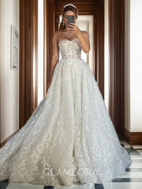 Exquisite A-line Sweetheart Cathedral Train Lace Corset Wedding Dress With Appliques Lace