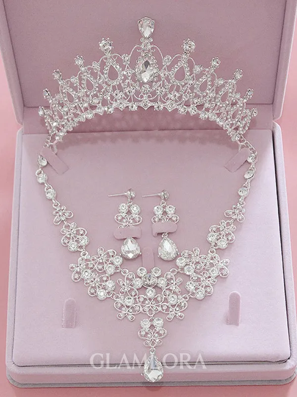 Luxurious Alloy With Rhinestone Jewelry Sets For Ladies