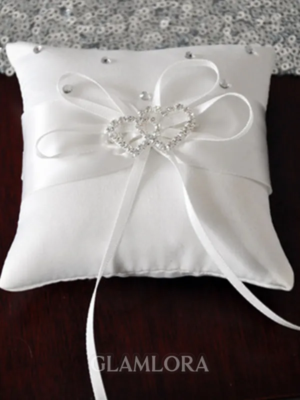 Delicate Ring Pillow In Satin With Rhinestone