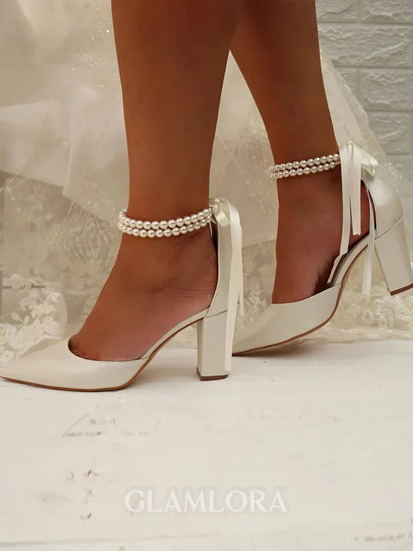 Women's PU With Pearl Closed Toe Chunky Heel Wedding Shoes