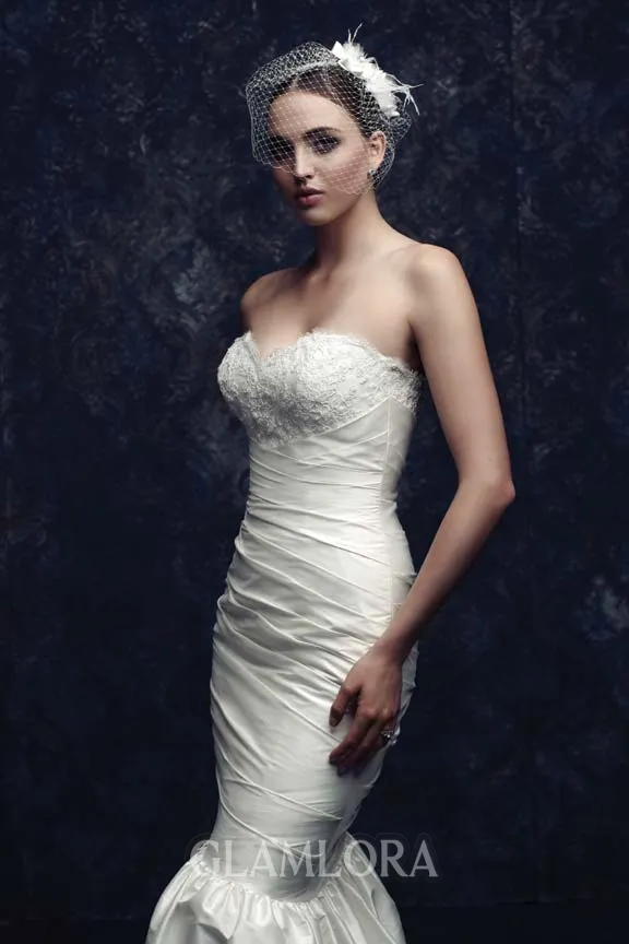 Beautiful Net Feather Wedding Veils