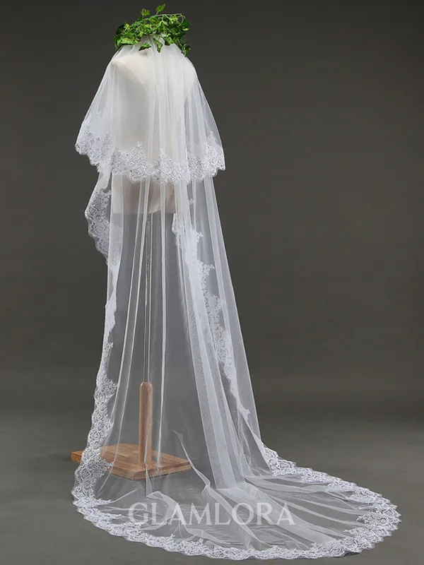 Graceful 2 Layer Tulle With Lace Long Wedding Veils