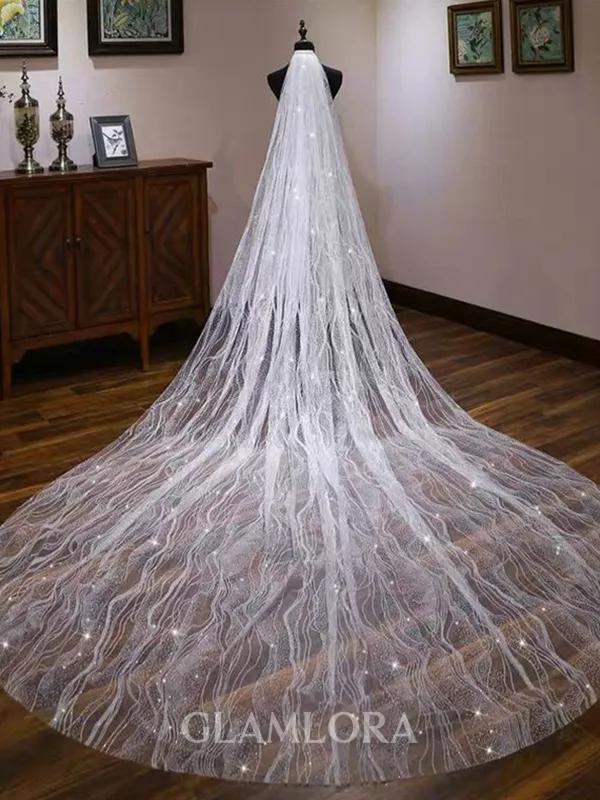 Luxurious Tulle One-Tier Cathedral Bridal Veils With Sequins