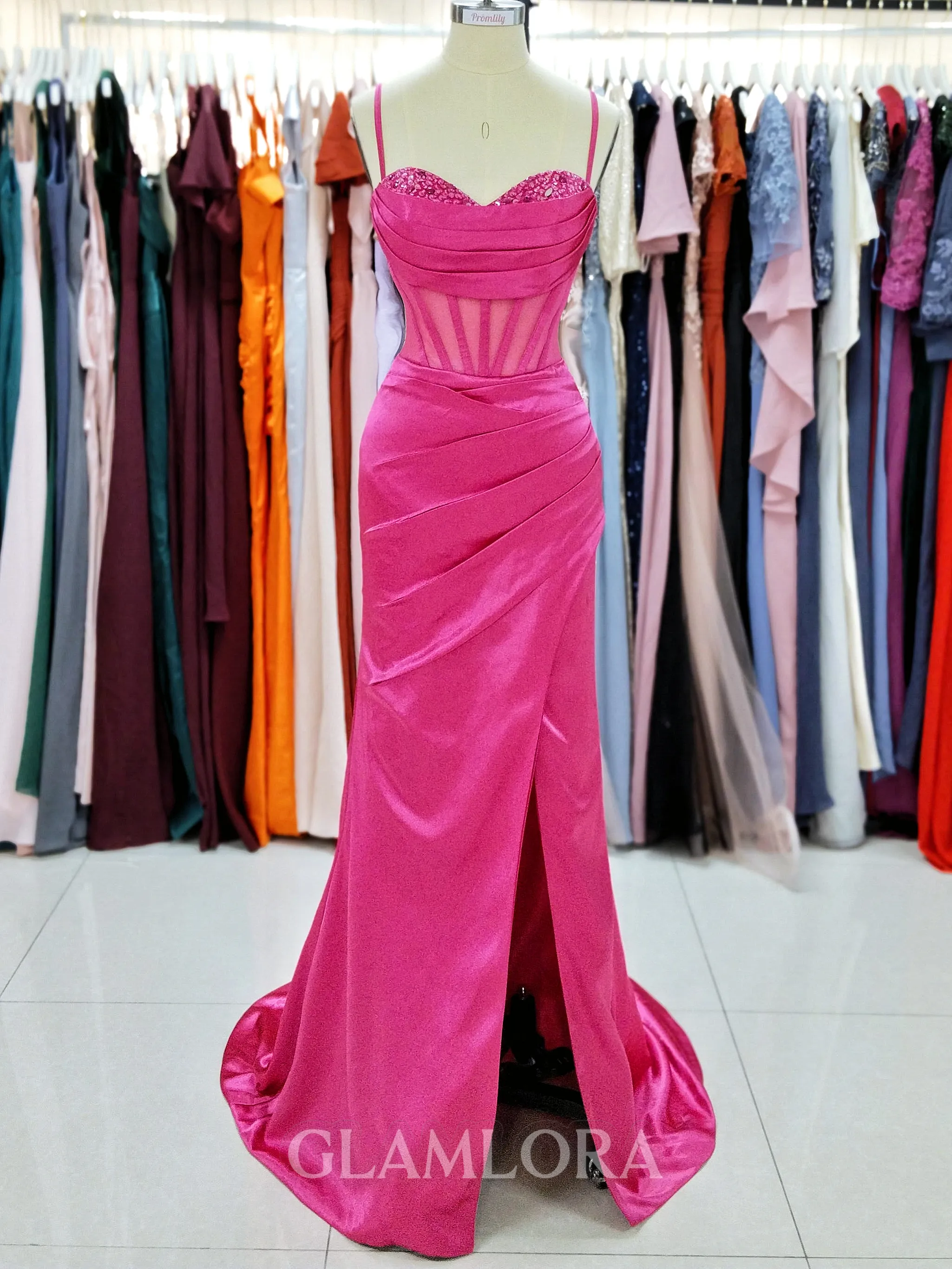 Sheath/Column Spaghetti Straps Elegant Sleeveless Sweep Train Silk like Satin Prom Dress