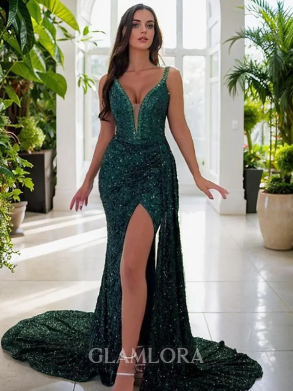 Glamorous Sheath/Column V-neck Court Train Velvet Sequins Evening Dress With Slit