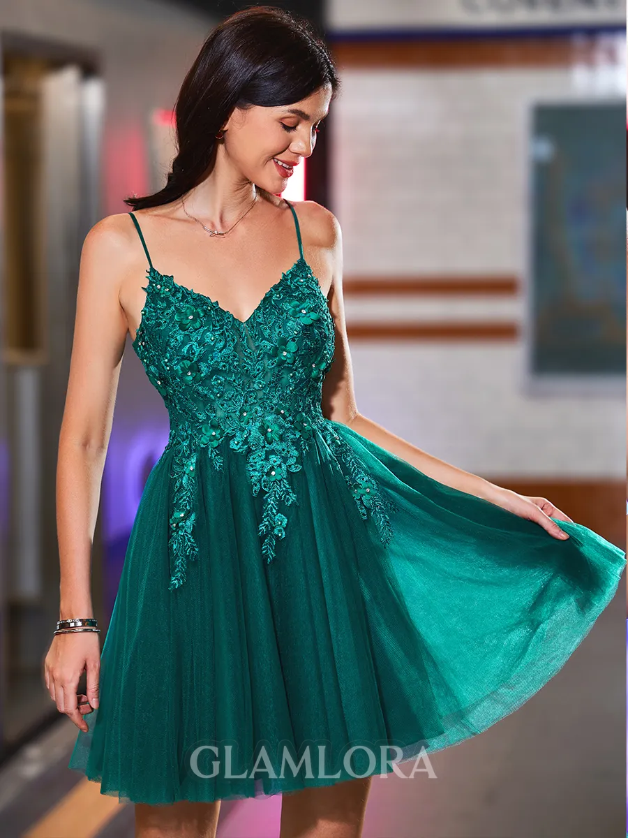 Dazzling A-line V-Neck Appliques Lace Short/Mini Tulle Homecoming Dress