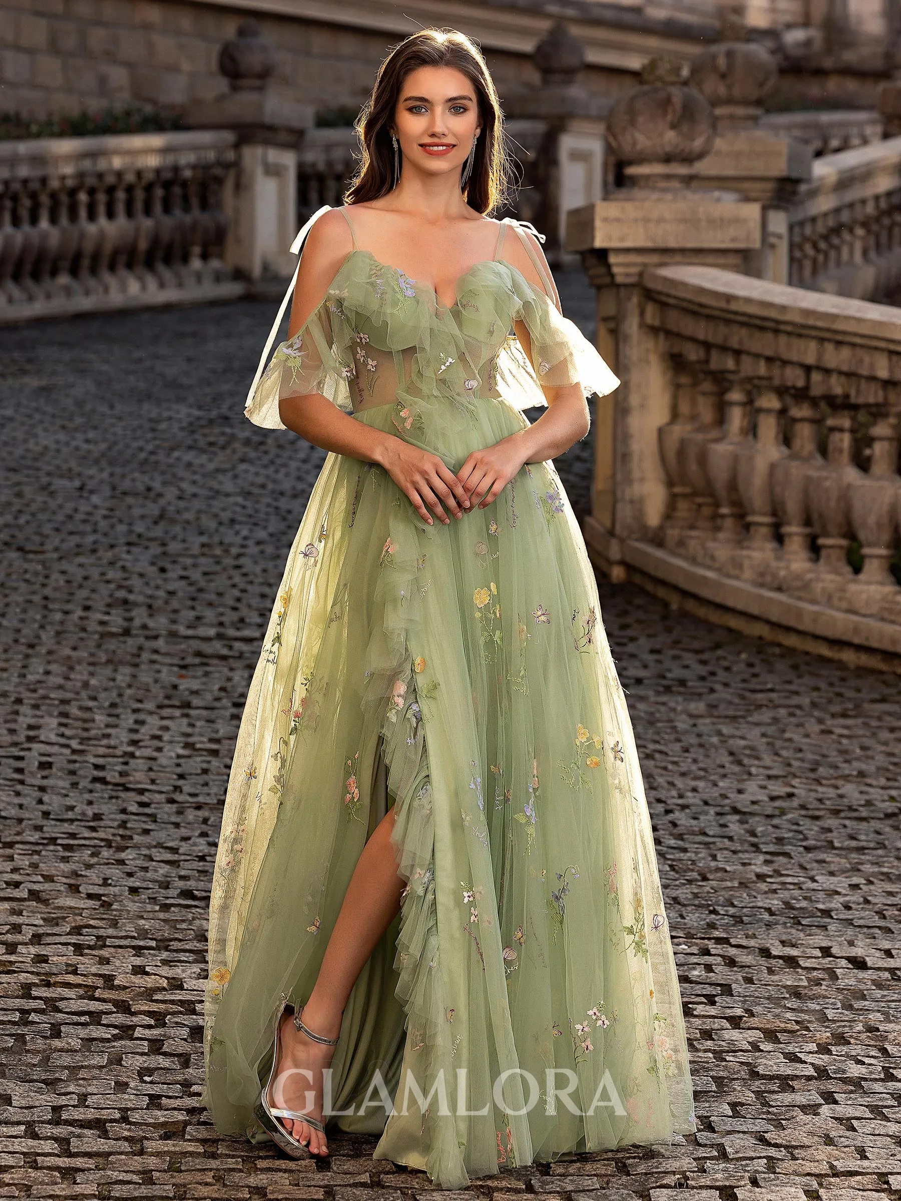 Understated A-line Cold Shoulder Appliques Lace Floor-Length Lace Prom Dress