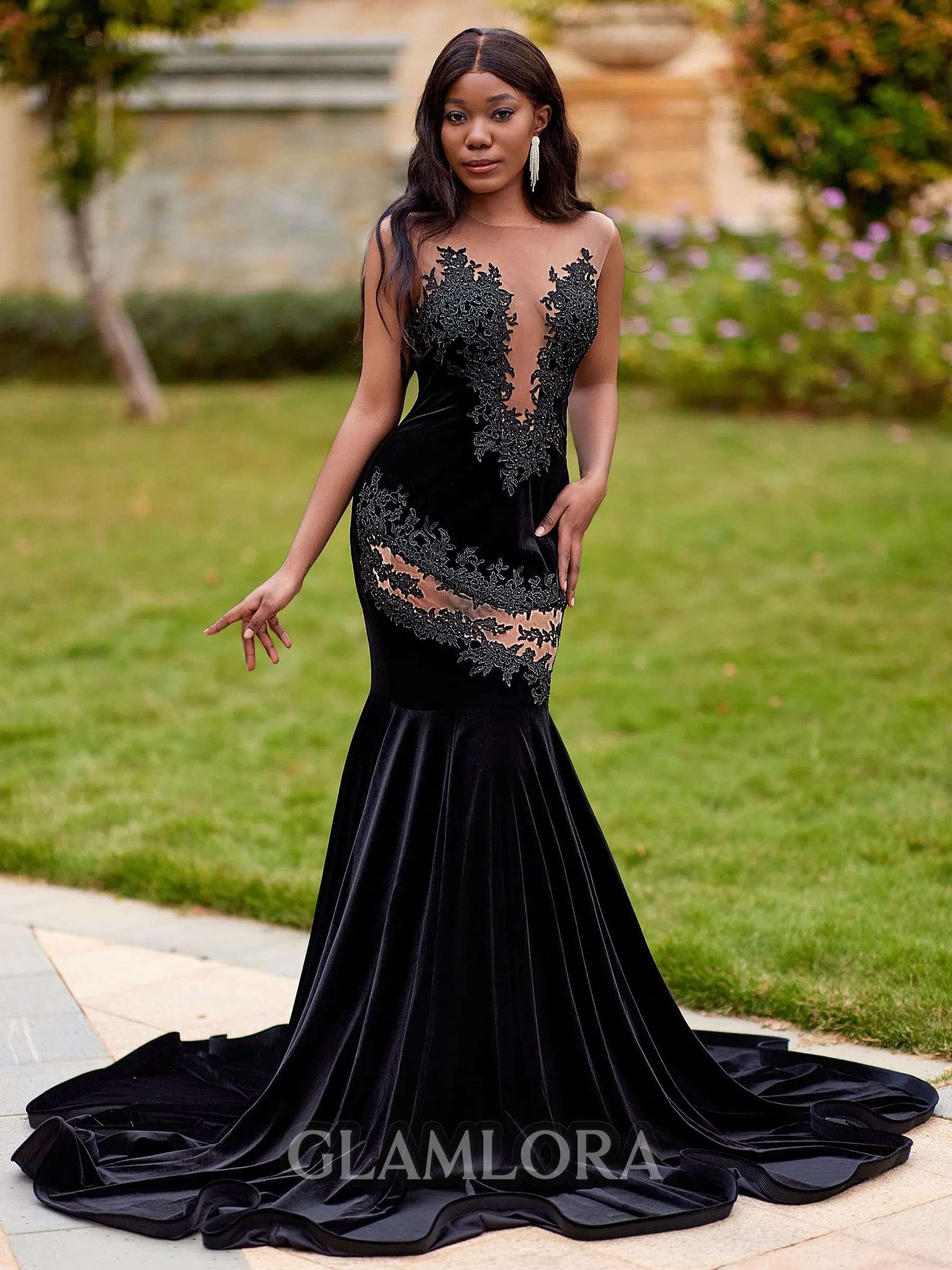 Splendiferous Mermaid Scoop Appliques Lace Sweep Train Velvet Prom Dress
