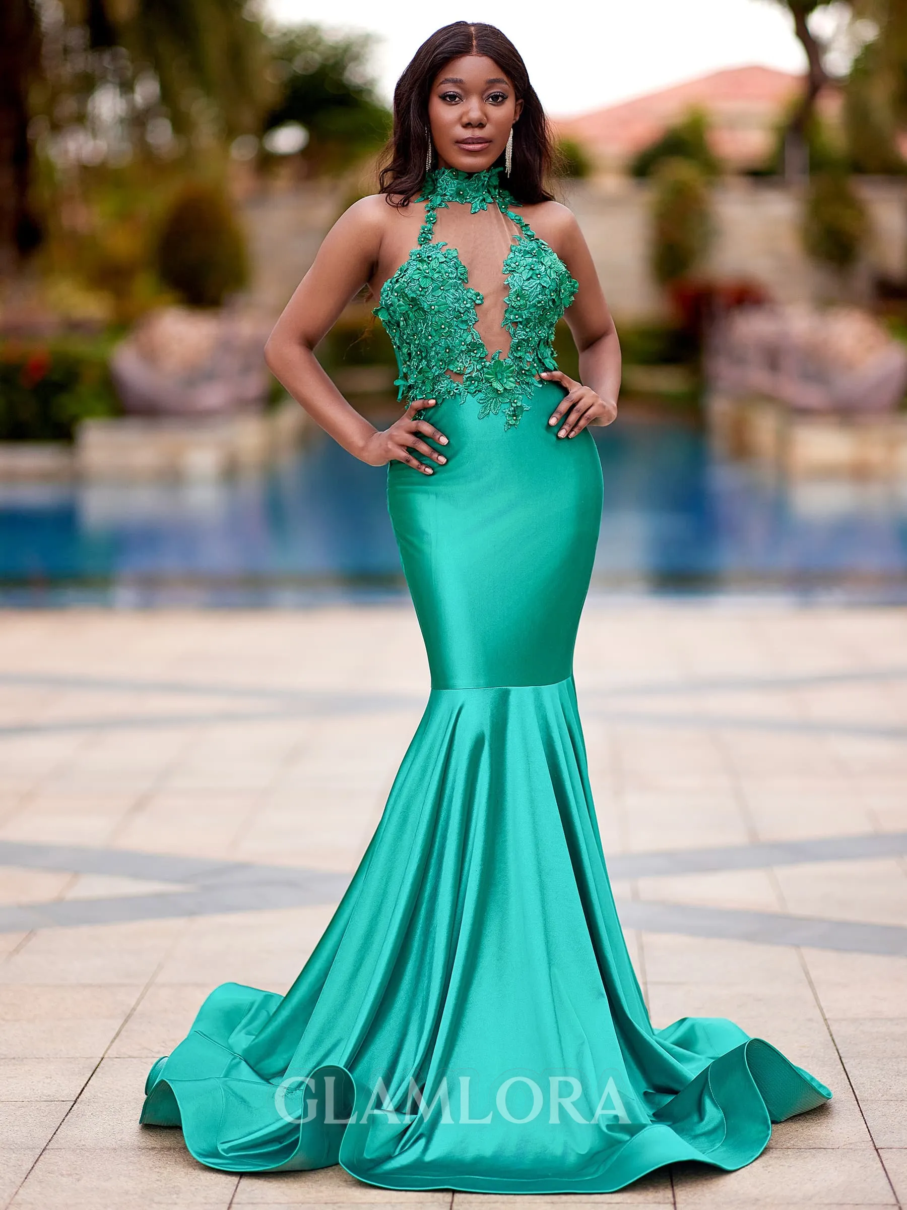 Glamorous Mermaid Halter Appliques Lace Floor-Length Jersey Prom Dress