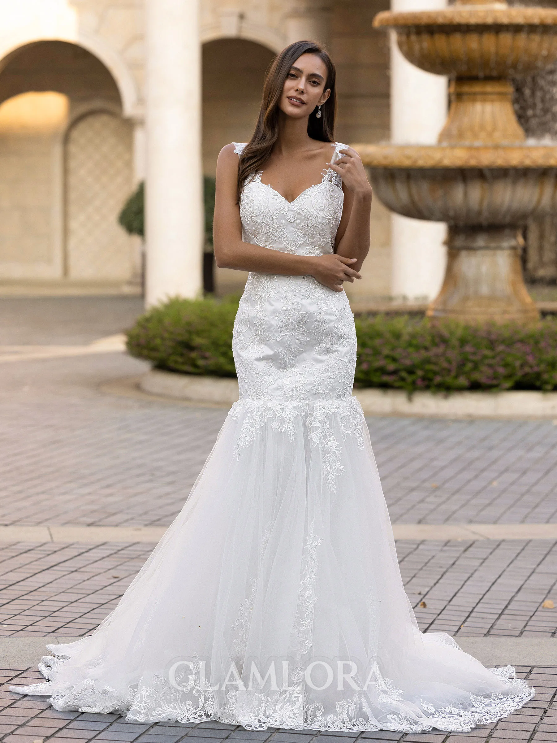 Sophisticated Trumpet/Mermaid Lace Applique V-Neck Sleeveless Sweep/Brush Train Wedding Dress