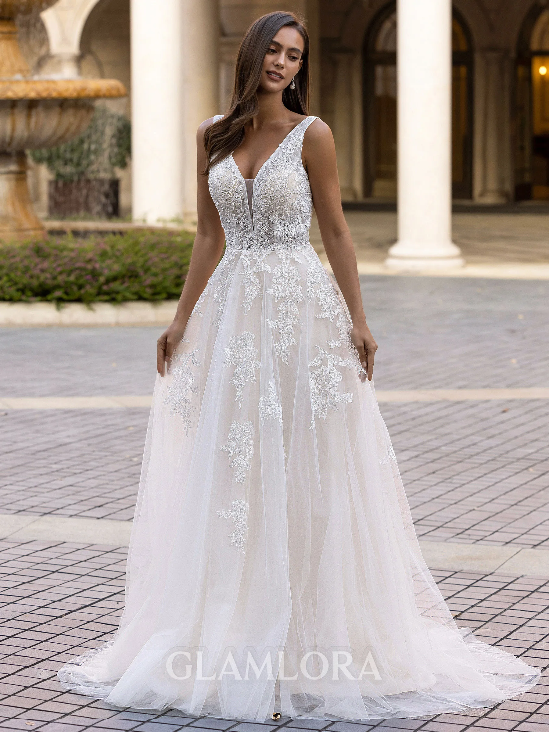 Regal A-Line/Princess Lace Applique V-Neck Sleeveless Sweep/Brush Train Wedding Dress
