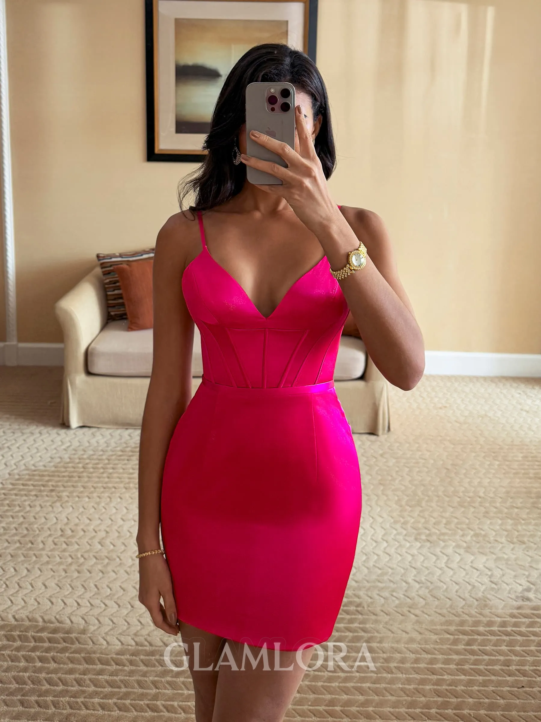 Charming Sheath V-Neck Short/Mini Silk Like Satin Corset Homecoming Dress