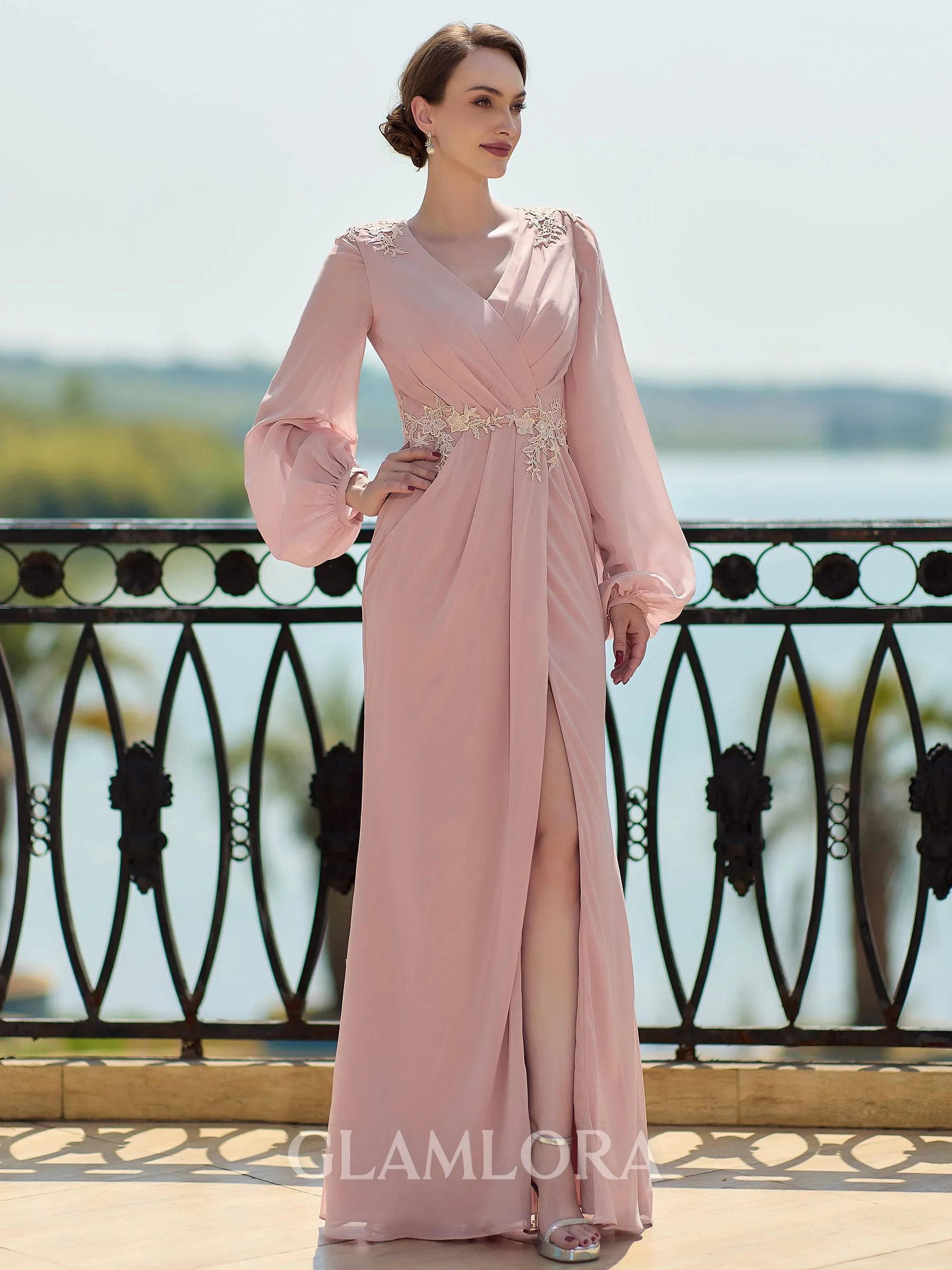 Trendy A-Line/Princess Chiffon Applique V-Neck Long Sleeves Floor-Length Mother of the Bride Dresses