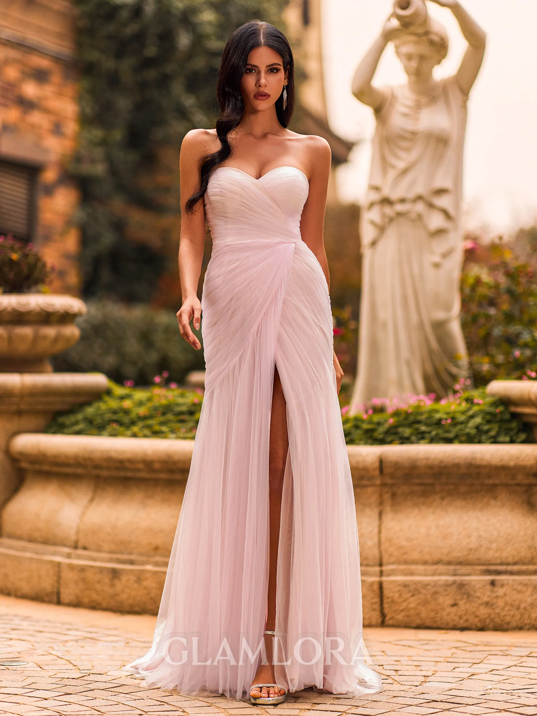 Glamourous Sheath Sweetheart Pleated Sweep Train Tulle Corset Prom Dress