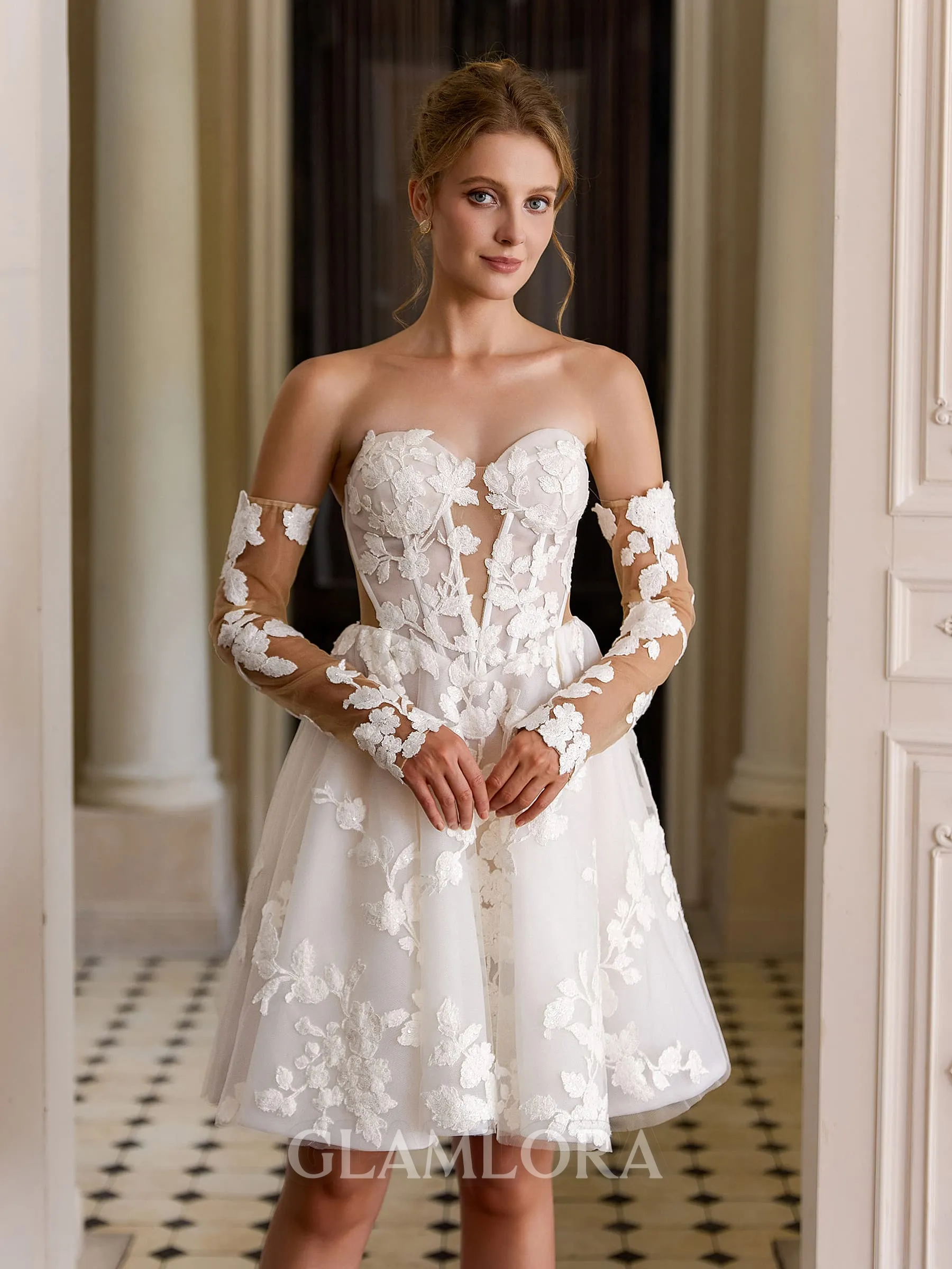 Pretty A-line Sweetheart Long Sleeves Appliques Lace Short/Mini Lace Corset Wedding Dress