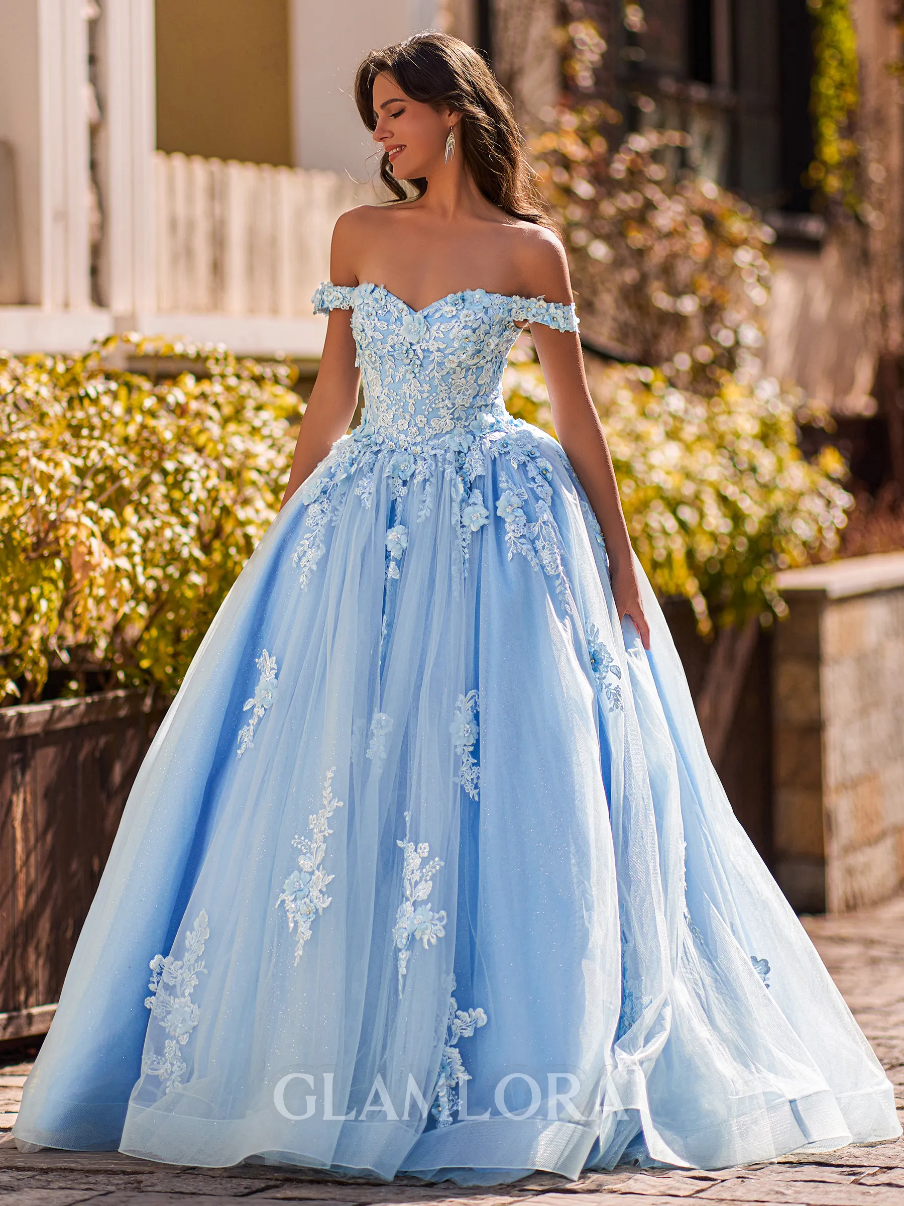 Show-stopping Ball-Gown Off-the-Shoulder Appliques Lace Sweep Train Tulle Corset Prom Dress