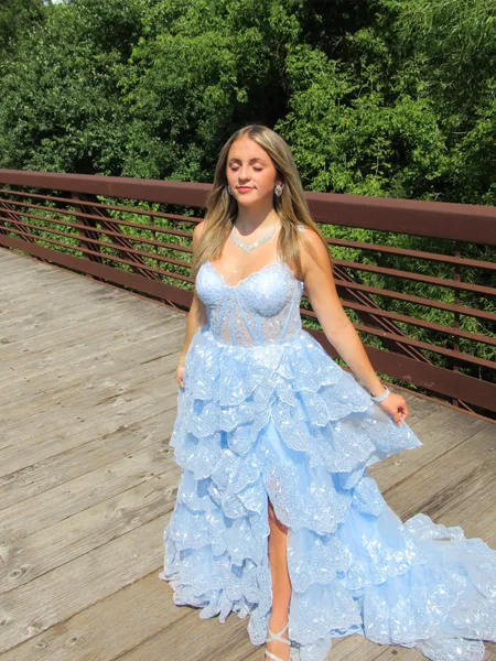 Perfect A-line Straps Court...