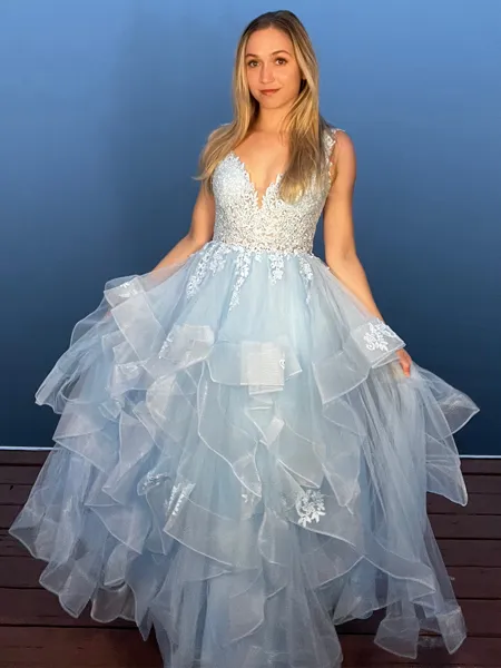 A-line Fashion V-neck Tulle...