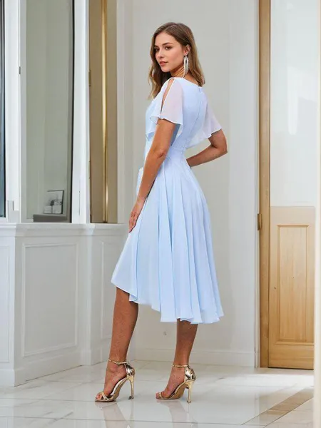 A-line Pretty V-neck Short...