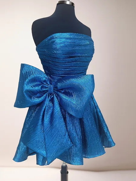 Flowing A-line Straight Bow...