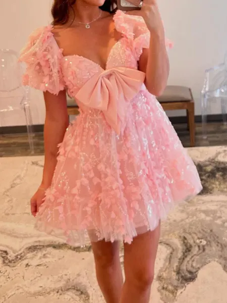 Magnificent A-line Sweetheart Short Sleeves Bow Short/Mini Lace Homecoming Dress