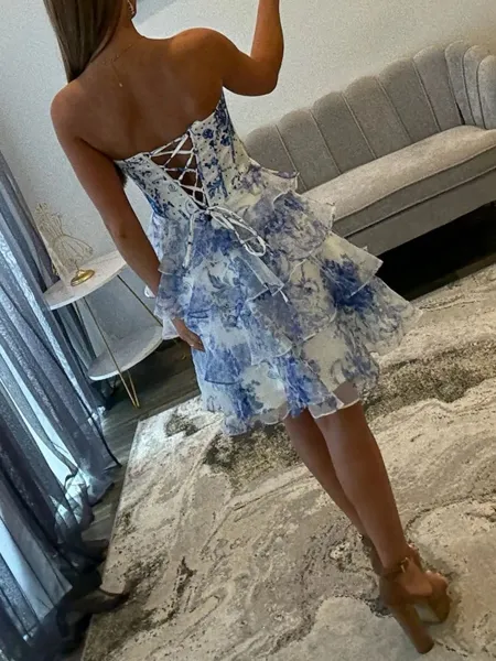 Hot A-line V-Neck Cascading...