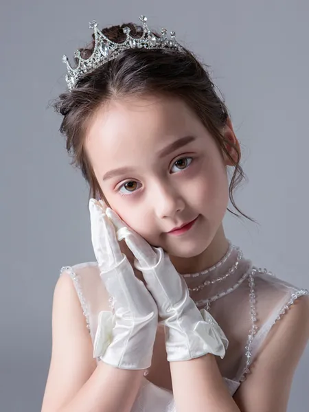 Unique Cloth With Bowknot...