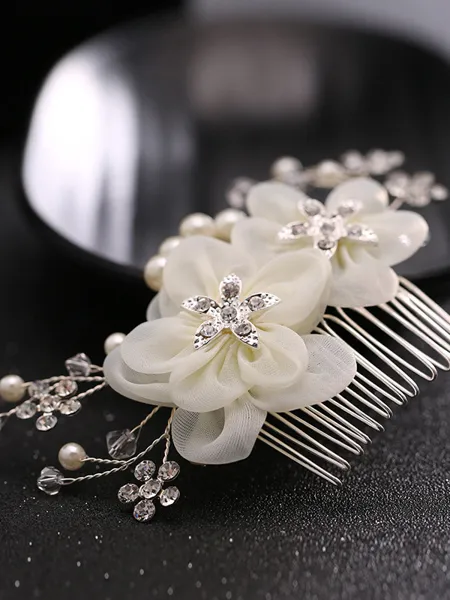 Lovely Pearls Headpieces