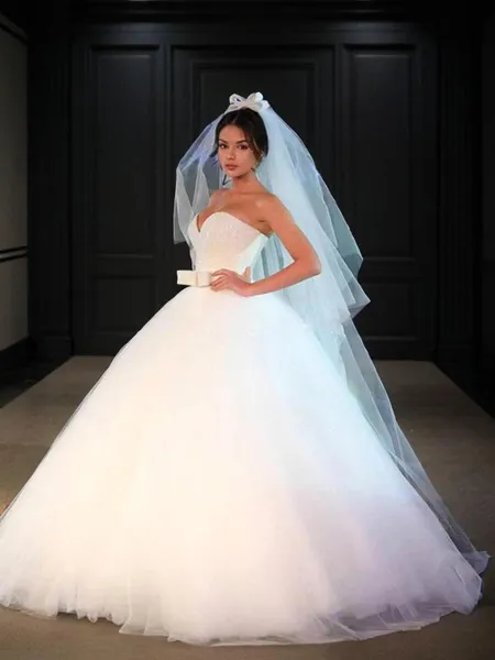 Graceful Ball-Gown Princess...