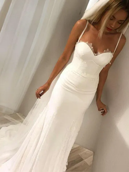 Pretty Sheath/Column Sweetheart Sleeveless Sweep Train Lace Wedding Dress