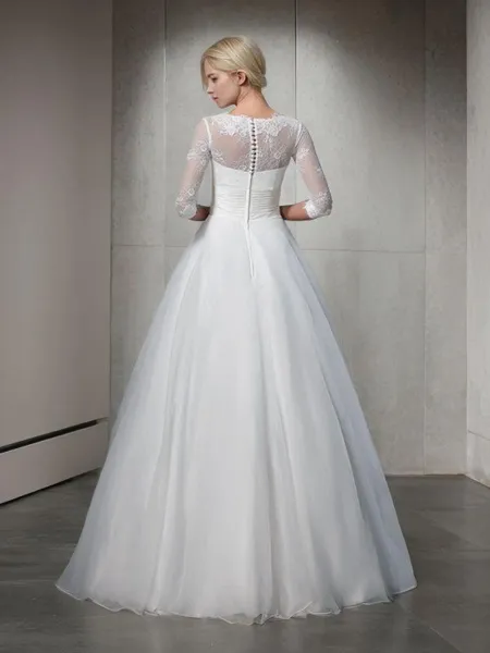 Breathtaking Ball-Gown...