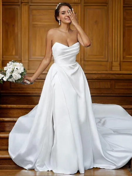 Dazzling A-line Sweetheart...