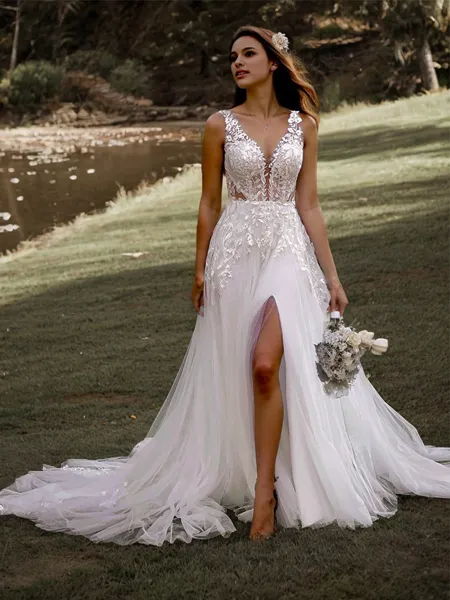 Elegant A-line V-neck Tulle...