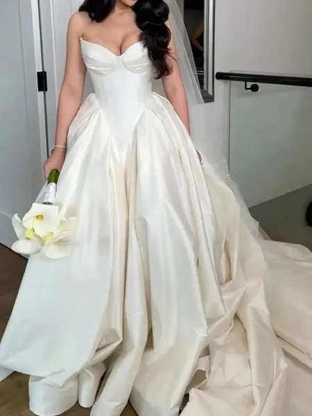 Graceful A-Line Sweetheart...